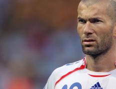 包含周琦赛点兑现，巴黎圣日耳曼淘汰费内巴切晋级四强，主帅激动落泪的词条