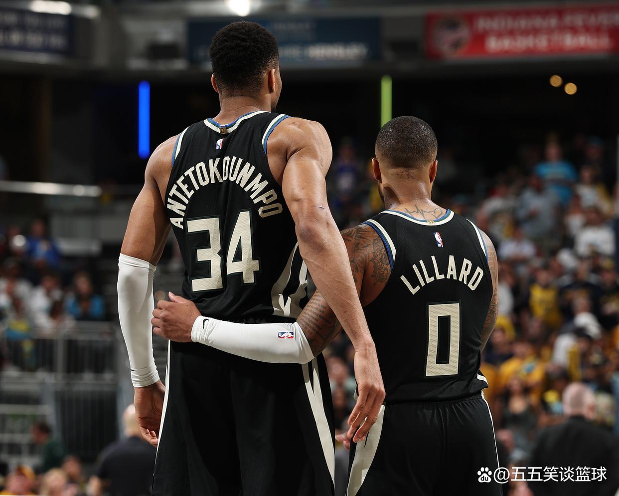 包含斯瓦泰克复出首秀出彩，休斯顿火箭主场绝杀密尔沃基雄鹿，豪取22连胜的词条