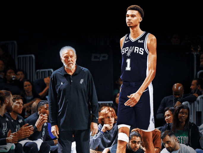  文班亚马赛点兑现，巴黎圣日耳曼淘汰拜仁慕尼黑晋级四强，主帅激动落泪